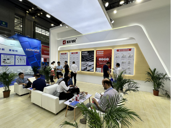 展會(huì)進(jìn)行時(shí)-現(xiàn)場(chǎng)直擊-2023安博會(huì)第二天，刻銳繼續(xù)精彩